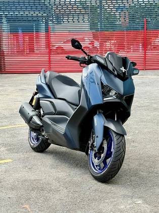 YAMAHA XMAX 250 CONNECTED ABS YAMAHA XMAX 250 CONNECTED ABS